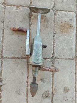 Historická ruční vrtačka Metalis made in Czechoslovakia - 2