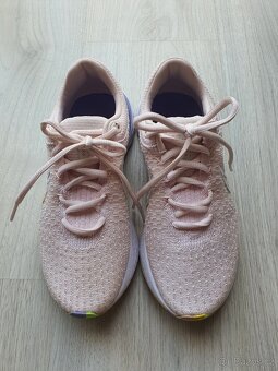 Nike React Infinity Run Flyknit 3 - 2