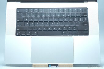ZÁRUKA/Macbook Pro 16.2"/M1 PRO/16GB RAM/512GB SSD/TOP/BAT - 2