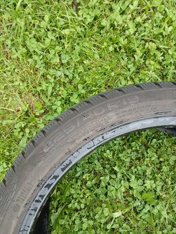 Nokian 225/40 r19 - 2