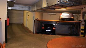 Pronájem garáže Kozácká 2 Praha 10• 15 m² - 2