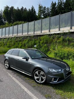 Audi a4 b9 2.0 tfsi s-line Model 2019 - 2
