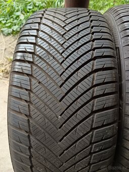 Zimní pneu 225/45/17 - 2