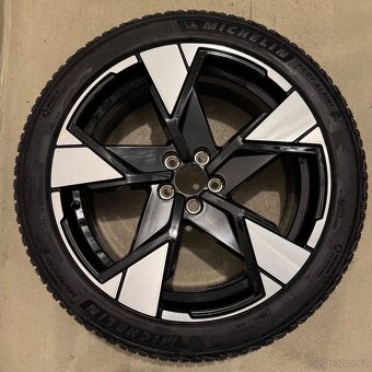 Zimní kola Volvo EX30 245/40 R20 - 2