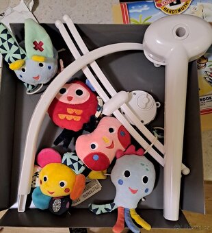 Hraci kolotoče do postýlky - 2