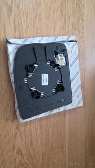 Sklo pravého vnějšího zpětného zrcátka vyhřívané - 2