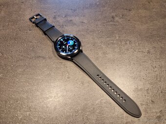 Chytré hodinky Samsung Watch 4 Classic - 2