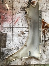 VW Passat B5 blatník pravý - 2