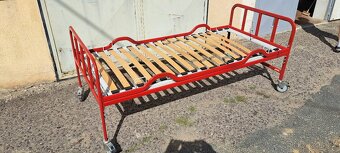 Polohovací postel - 2