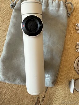 insta360 flow 2 pro + AI tracker + držák na batoh - 2