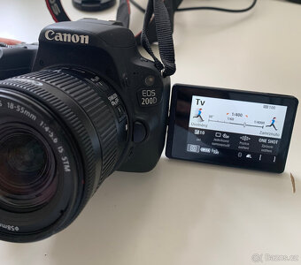 Canon EOS 200D + 18–55mm a 50mm - 2