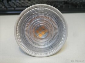LED Žárovka Philips GU10/4,7W/230V 2700K - 2
