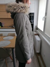 Dívčí / dámská zimní bunda / kabát vel. 40 - 2