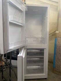 Kombinovaná lednička Gorenje RK416DPW4 - 2