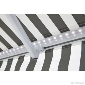 Zahradní markýza 300x200cm, LED osvětlením - šedobílá pruhov - 2