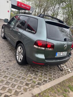VW Touareg manuál  3.0 165kw 4x4 Offroad paket - 2