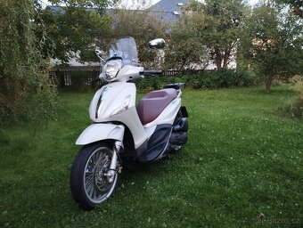 Piaggio Beverly 300 ABS, ČR - 2