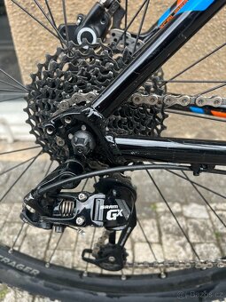 Prodej horského kola Trek Xcaliber 8 ve výborném stavu - 2