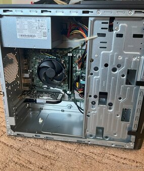 Acer Aspire TC-780 i5 7400/ 8GB RAM / 256 GB SSD / GTX 745 - 2