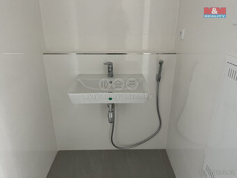 Pronájem obchod a služby, 75 m², Pardubice, ul. Smilova - 2