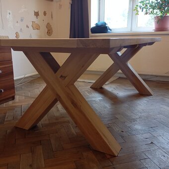 Dubový stůl - 2