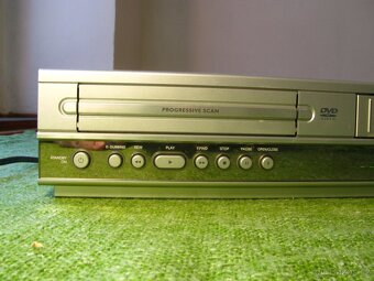 Philips DVD VHS přehrávač kombo DVP3100V - 2
