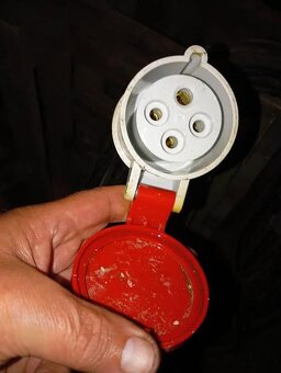 Prodám prodlužovací kabel 380V - 2