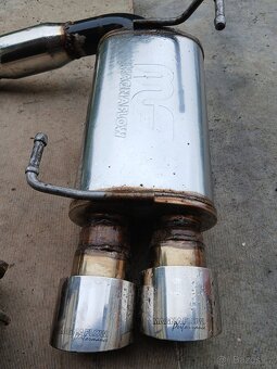 Výfuk magnaflow - 2