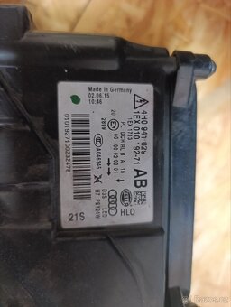 Audi A8, D4, světla xenony. - 2