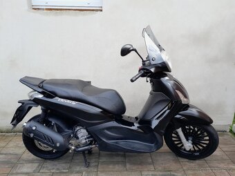 Piaggio Beverly 125, 2016, servisní knížka - 2