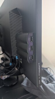 Lenovo ThinkVision 24" Full HD – výborný stav, bez va - 2