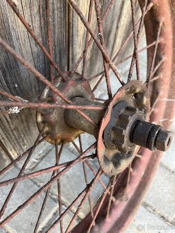 Zadní kolo, Jawa půlbuben 16" - 2