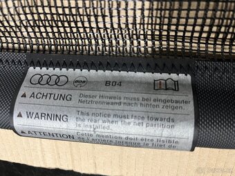 Audi Q7 dělící síť do kufru - 2