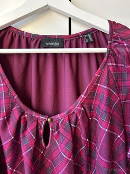 Plisované kostkované šaty Tchibo - 2