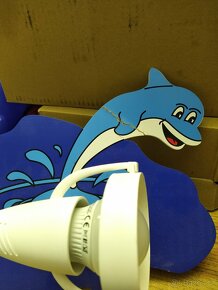 Osvetleni delfin - 2
