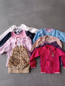 Krabice oblečení pro holku od 6 do 12 měsíců - 2