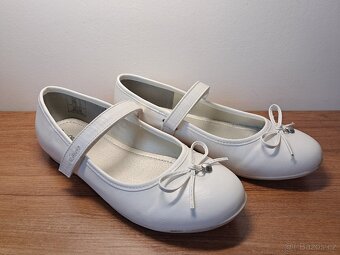 Dětské baleríny, s.Oliver, bílé s páskem, vel. 38 - 2