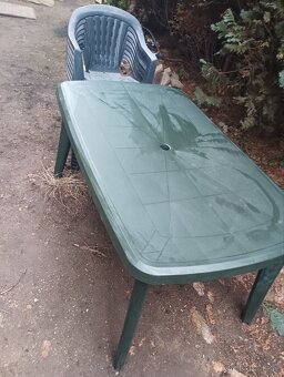 Zahradní stůl a židle - 2