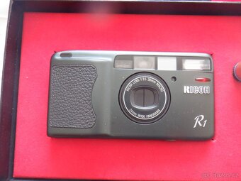 PRODÁM :RICOH R1 - 2