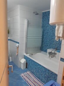 Dům s apartmany a tavernou u moře split - 2