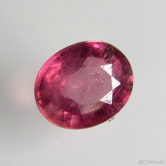 Rubín-ovál, kombinovaný-1,00 ct. - 2