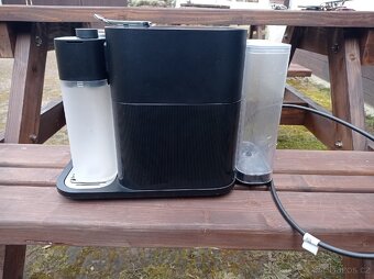 Kávovar Nespresso de Longhi - 2