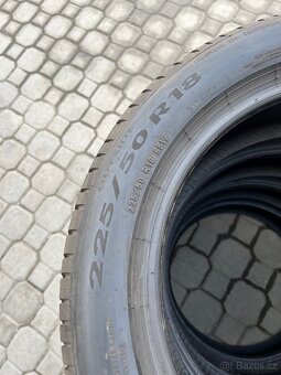 Pneu Pirelli 225/50 R18 - 4ks - letní zánovní jeté 200km - 2