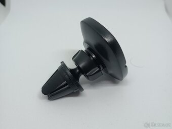 Nový nalepovací magnetický držák na mobil do auta - 2