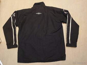 Bunda Umbro 164 - 2