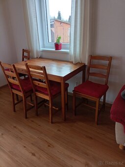 Jídelní stůl a židle IKEA - 2