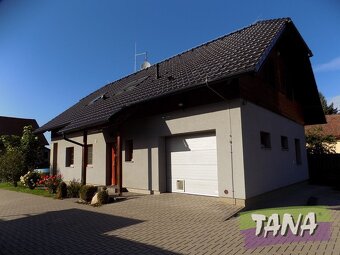 Rodinný dům o dispozici 6+KK /garáž se nachází na vlastním p - 2
