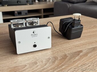 Gramofonovy lampovy predzesilovac Pro-ject - 2