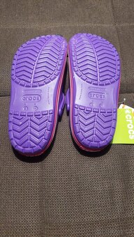 Dámské pantofle zn. Crocs, vel. 42 - 2