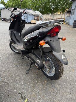 Skútr Loncin 50cc 2T - 2